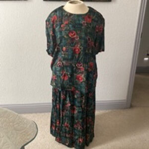 NWT Women's Jaclyn Smith top(L)/skirt (XL)Set Size L Green Floral